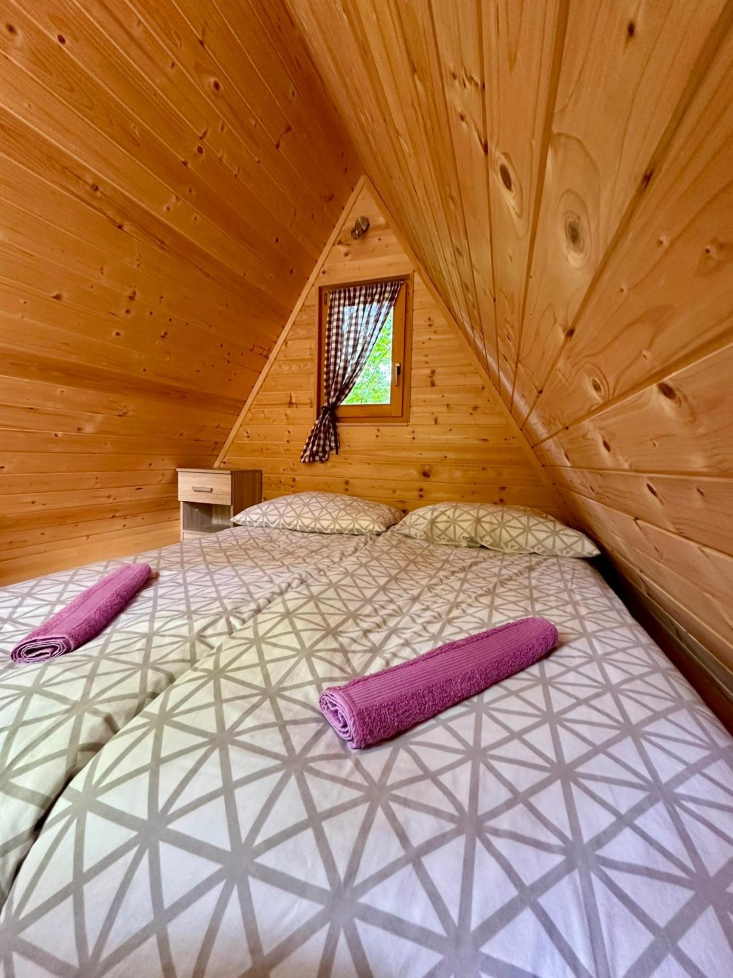 Glamping Krn Hotel Kobarid Ngoại thất bức ảnh